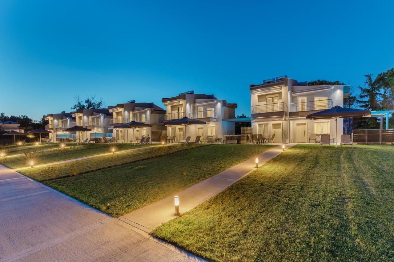 V Luxury Apartments Posidi Exterior photo