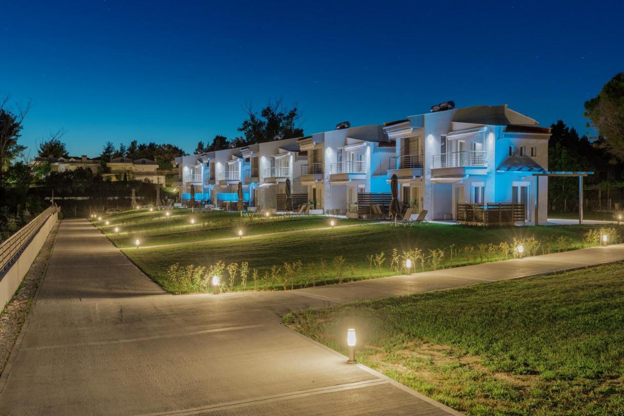V Luxury Apartments Posidi Exterior photo