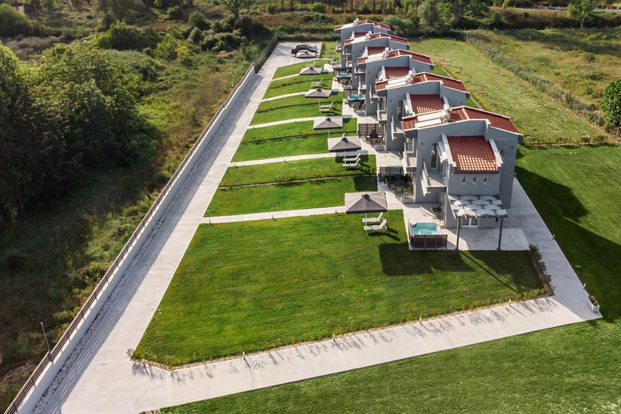 V Luxury Apartments Posidi Exterior photo