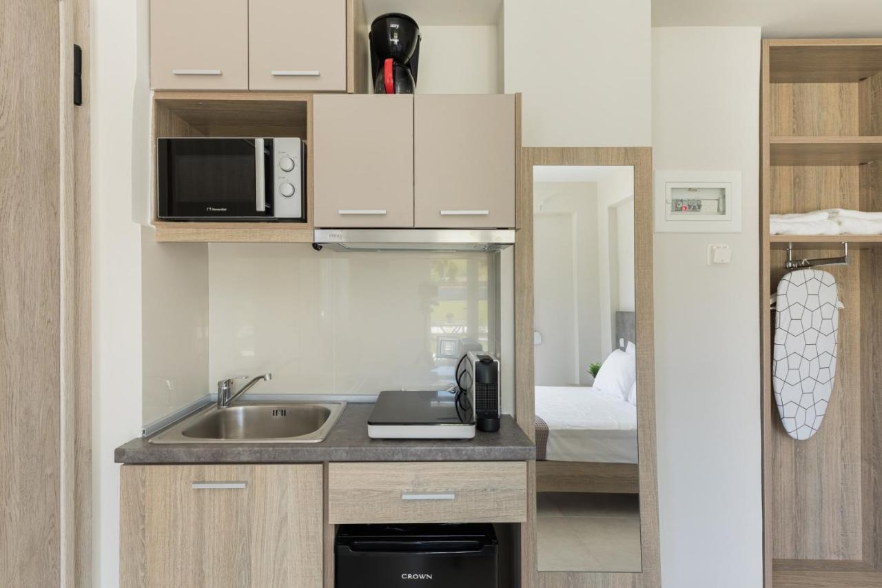 V Luxury Apartments Posidi Exterior photo