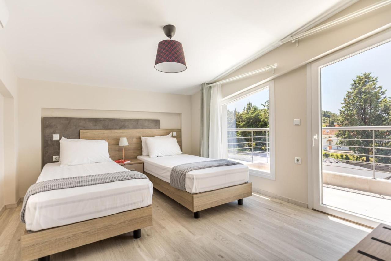V Luxury Apartments Posidi Exterior photo